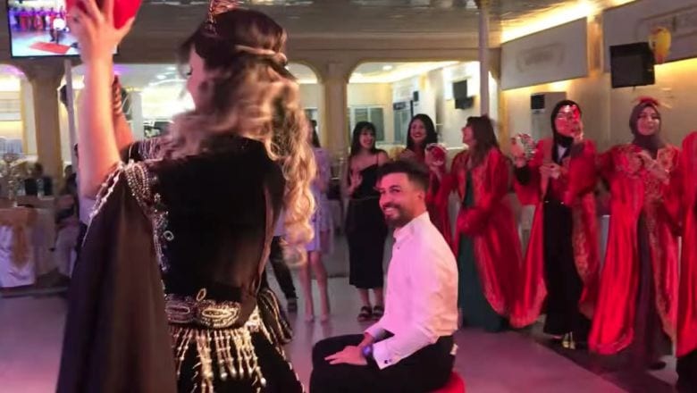 Damat Annesi Bunu Yapıyorsa Dikkat! Anlamı Ne?