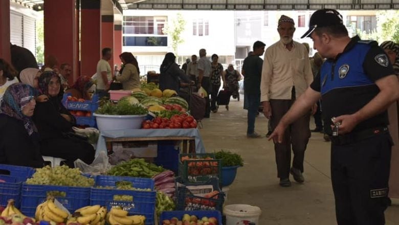 Dursunbey'de Zabıtalar Güvenli Alışveriş İçin Harekete Geçti