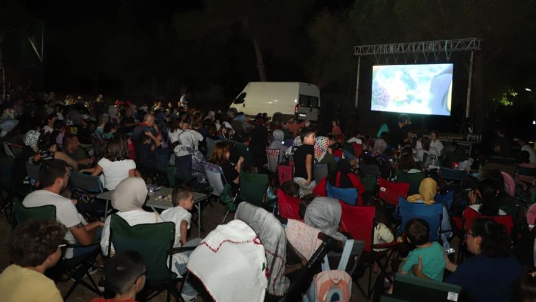 Gönen'de Çocuklar Sinema Keyfi Yaşadı!