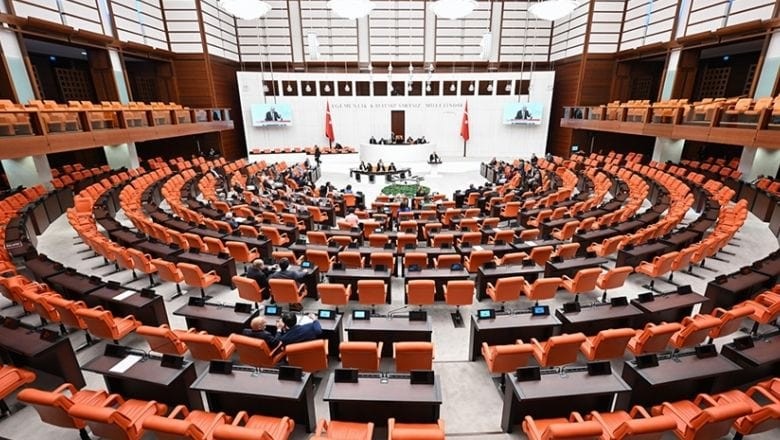 Siyasetin Nabzı Bugünlerde 3 Başlıkta Atıyor
