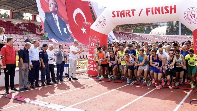 3 Ülkeden 373 Koşucu Balıkesir’de Yarıştı
