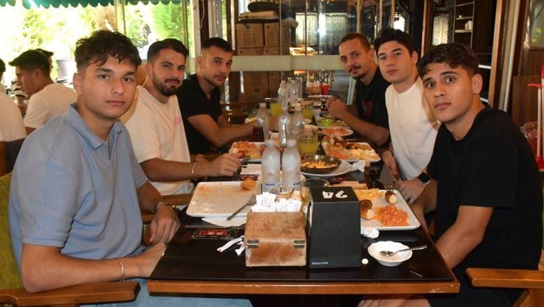 Balıkesirspor Deplasman Öncesi Kahvaltıda Buluştu