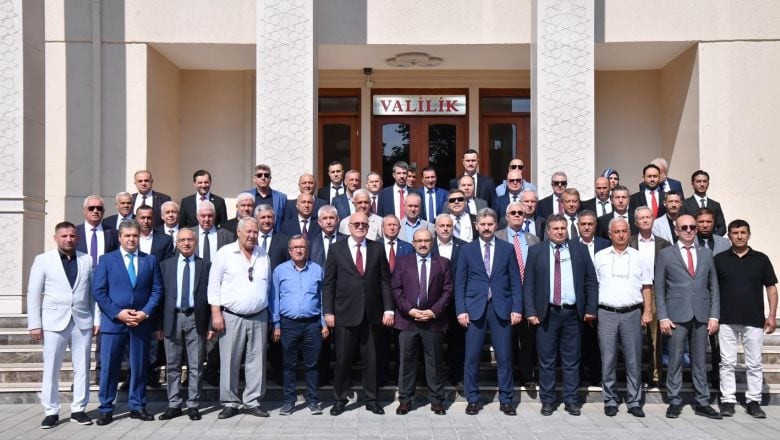 Ustaoğlu "Bu değerleri gelecek nesillere aktarmalıyız”