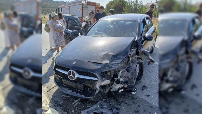 Balıkesir'de Feci Kaza: Araçlar Tarlaya Uçtu
