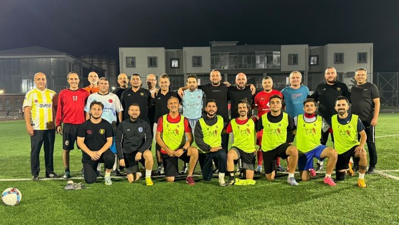 Büyükşehir Spor Kulübü Velileri Sahaya Çıkardı