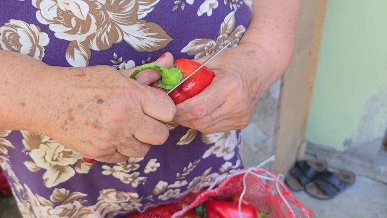 Balıkesir'de Salça Kazanları Kaynıyor