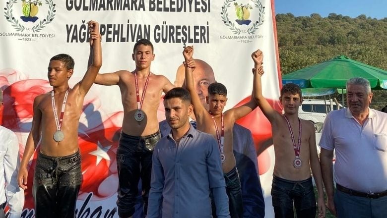 Sındırgılı Pehlivanlar Zirveye Çıktı