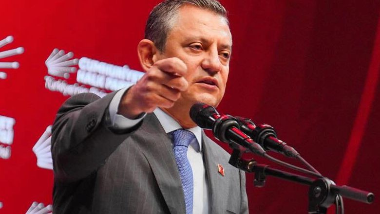 CHP Kurultayında ”Var Bir Çaresi ”Dediler