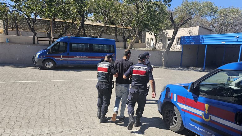 Balıkesir'de FETÖ Şüphelisi Bigadiç'te Yakalandı Balıkesir'de FETÖ Şüphelisi Bigadiç'te Yakalandı