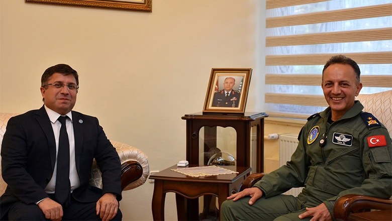 Rektör Oğurlu’dan Komutan Al’a Ziyaret Rektör Oğurlu’dan Komutan Al’a Ziyaret