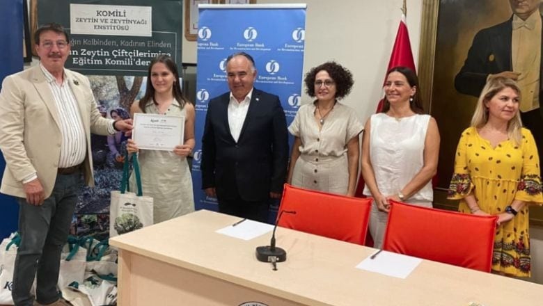 Ayvalık’ta Kadın Zeytincilere Eğitim Desteği