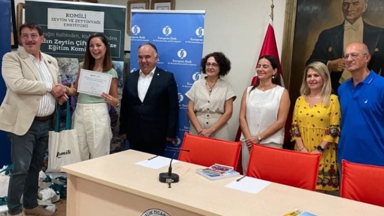 Ayvalık’ta Kadın Zeytincilere Eğitim Desteği