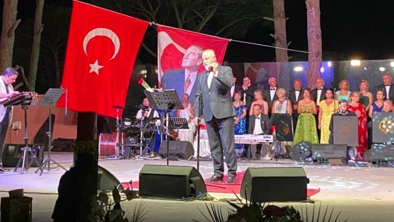 Ayvalık'ta Türk Sanat Müziği Yankılandı