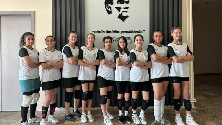 Kepsut ve Bigadiç Dostluk Maçında