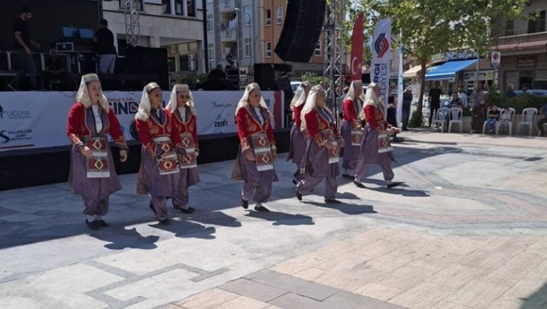 Kurtuluş Coşkusuna Gönen Damgası
