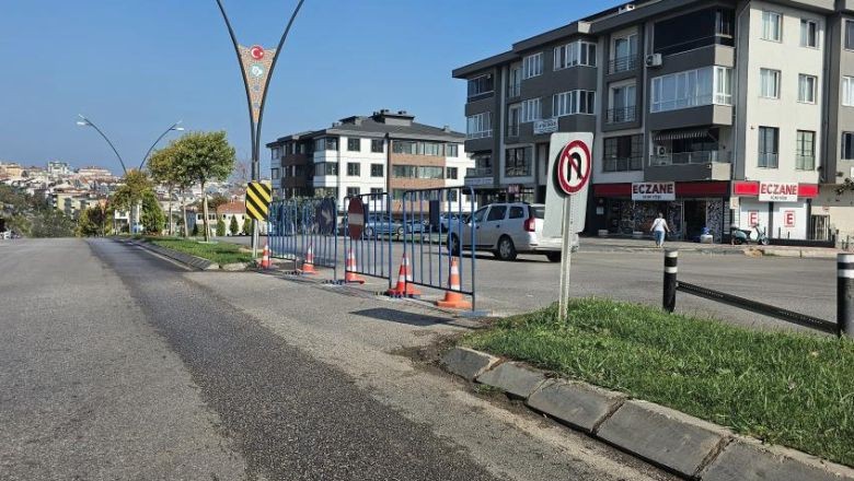 Bandırma'da Kavşak Krizi Trafiği Felç Etti