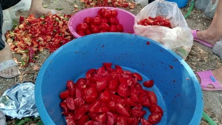 Balıkesir’de Kışa Hazırlık: Biber Salçaları Kazanda