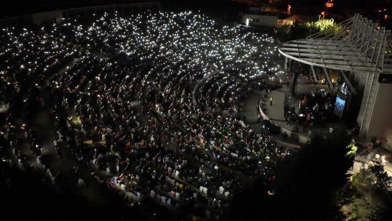 Burhaniye Festivali Unutulmaz Finalle Kapattı!