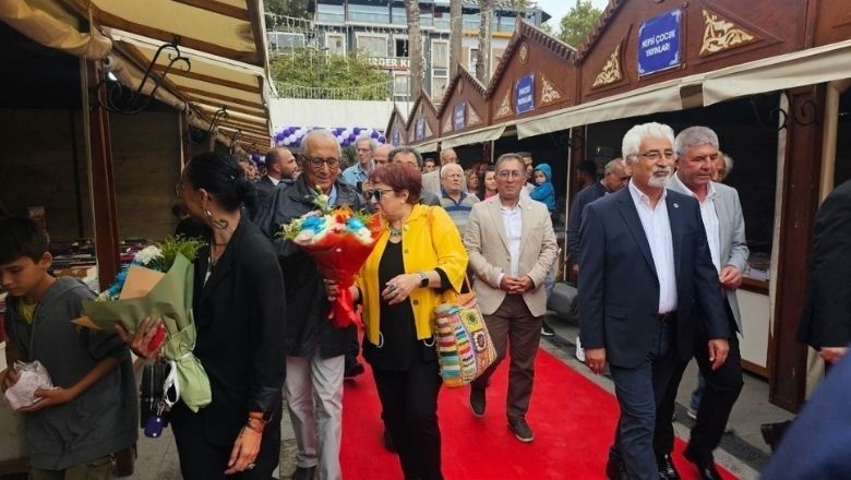 Edebiyat Fırtınası Balıkesir'de Esiyor!