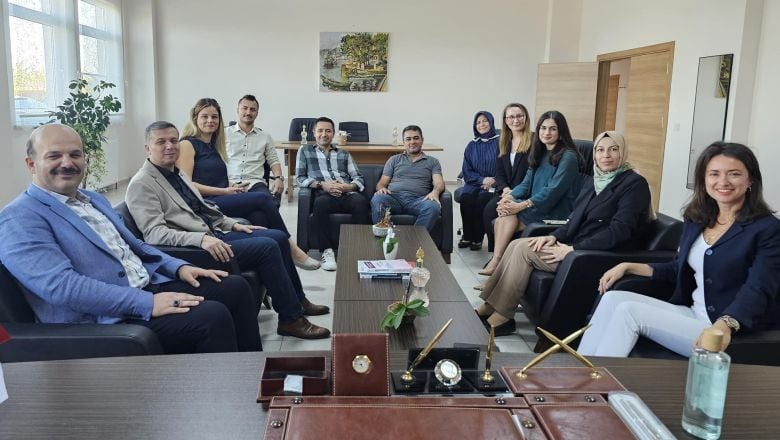 Başkan Lapanta Öğrencilerle Langırt Maçı Yaptı