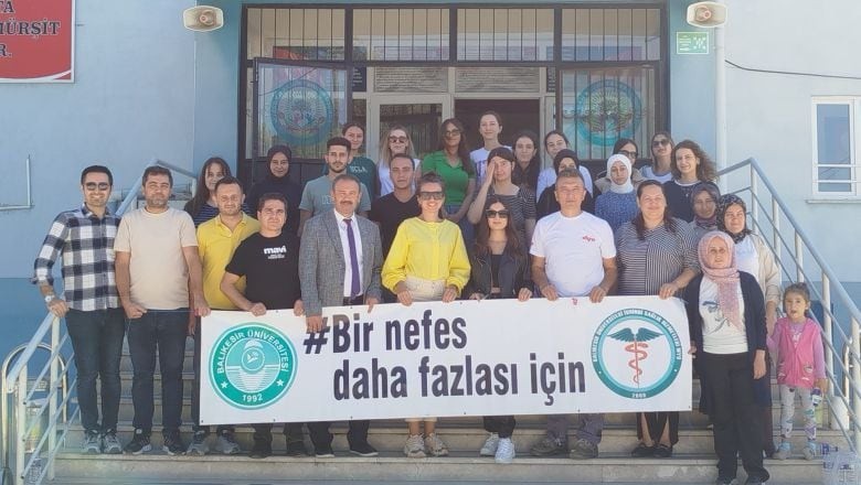 İlkokula Üniversite Öğrencilerinden Renkli Destek