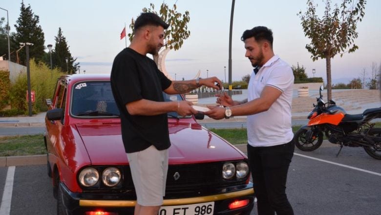 Balıkesir’de iPhone ile Araba Takas Edildi!