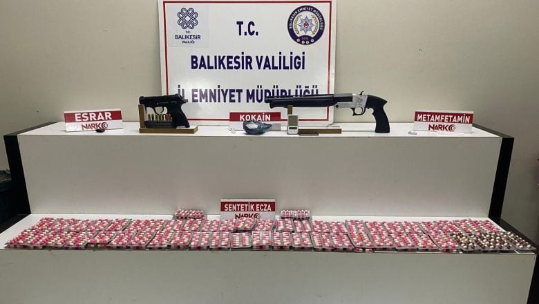 Edremit Uyuşturucu Baskınında 4 Gözaltı