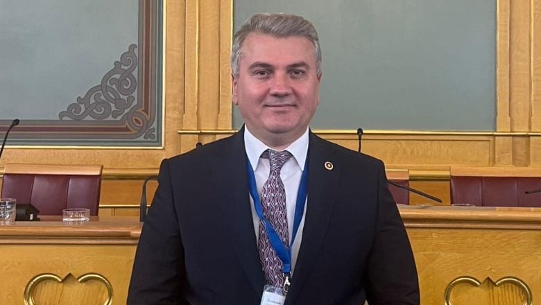 Mustafa Canbey Norveç’teki Konferansa Katıldı