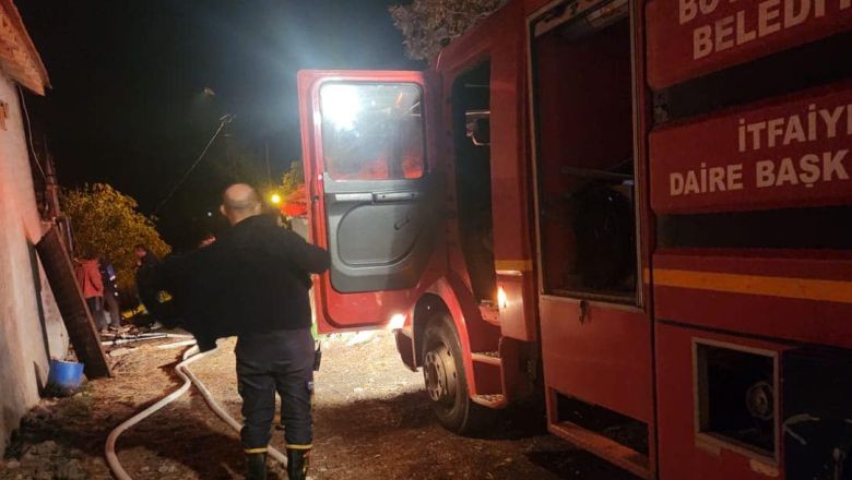 İvrindi’de Ahır Yangını!