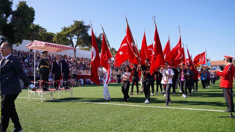 Başkan Ergin'den Eski Cumhuriyet Kutlamalarına Gönderme