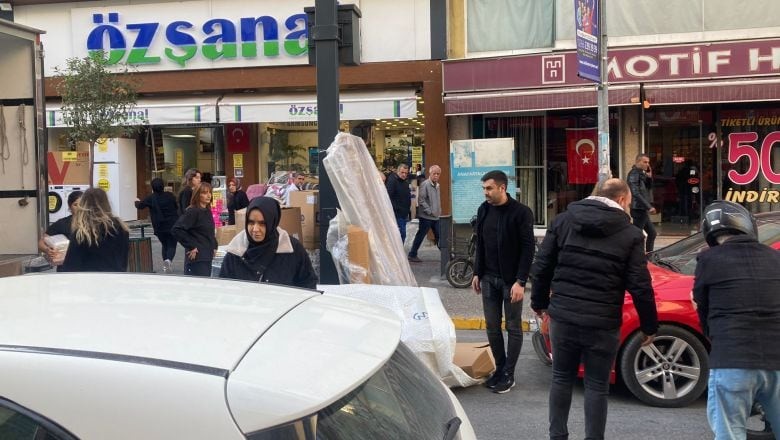 Balıkesir'de Kaza! Motosiklet Kamyona Çarptı