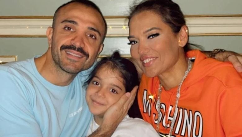 Demet Akalın'ın Kızı Hira'dan Üzücü Kaza!