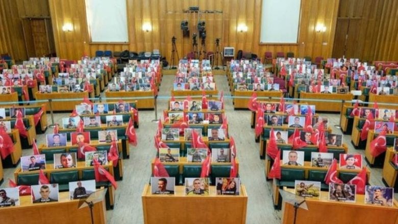 Dervişoğlu Geçmişi Hatırla Dedi Ve Fırlattı