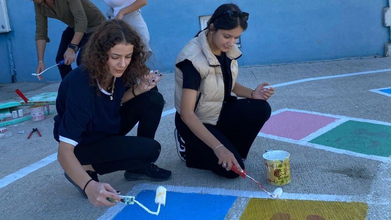 İlkokula Üniversite Öğrencilerinden Renkli Destek