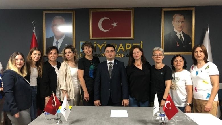 İYİ Parti Karesi'de Mazbata Töreni