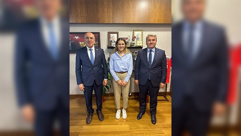 AK Partili Vekiller Milli Sporcu Kahraman'ı TBMM'de Ağırladı AK Partili Vekiller Milli Sporcu Kahraman'ı TBMM'de Ağırladı