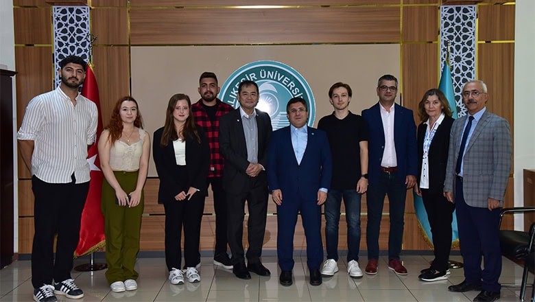 BAÜN'de Deprem Farkındalığı Konferansı BAÜN'de Deprem Farkındalığı Konferansı