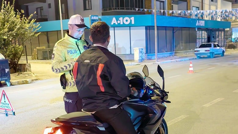 Balıkesir Emniyet'inden Huzur Operasyonu Balıkesir Emniyet'inden Huzur Operasyonu