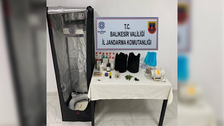 Balıkesir'de Uyuşturucu Operasyonu, 4 Gözaltı Balıkesir'de Uyuşturucu Operasyonu, 4 Gözaltı