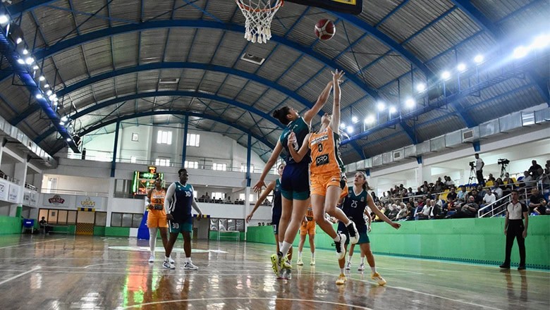 Gürespor, TKBL'de Namağlup Liderliğini Sürdürüyor Gürespor, TKBL'de Namağlup Liderliğini Sürdürüyor