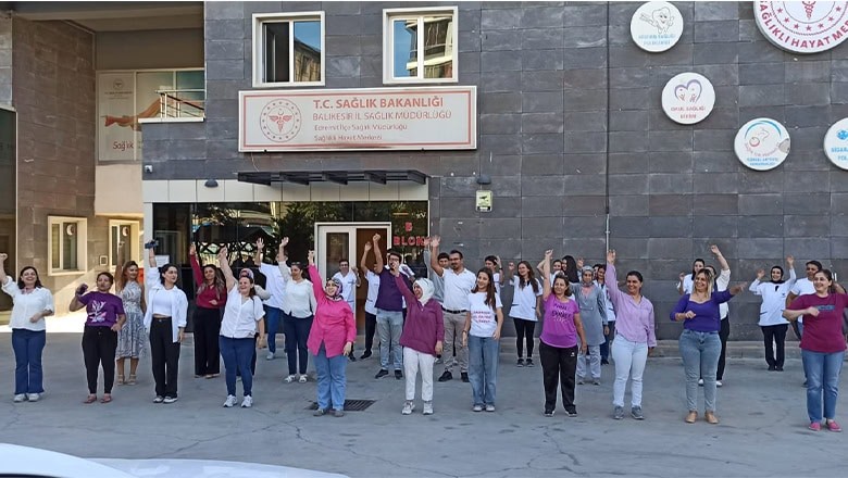 İl Sağlık Müdürlüğü'nden Ruh Sağlığı Günü'nde İş Yerlerine Çağrı İl Sağlık Müdürlüğü'nden Ruh Sağlığı Günü'nde İş Yerlerine Çağrı