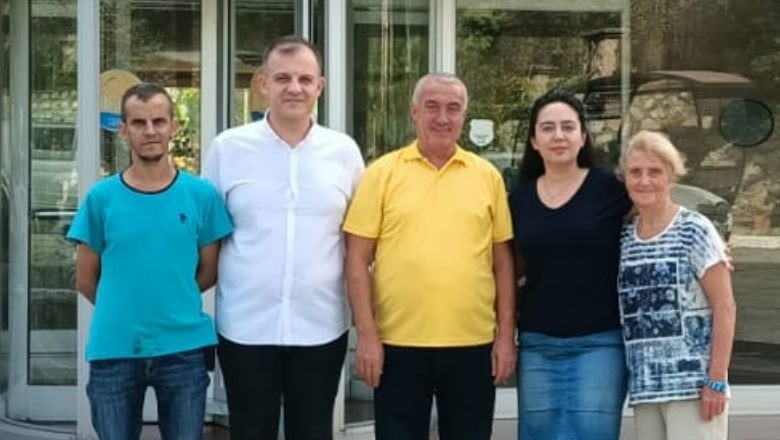 Kapandı, Kapanacak Derken Şaha Kalktı