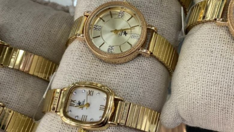 Balıkesir'de Aksesuar Tercihlerine Gold Dokunuş