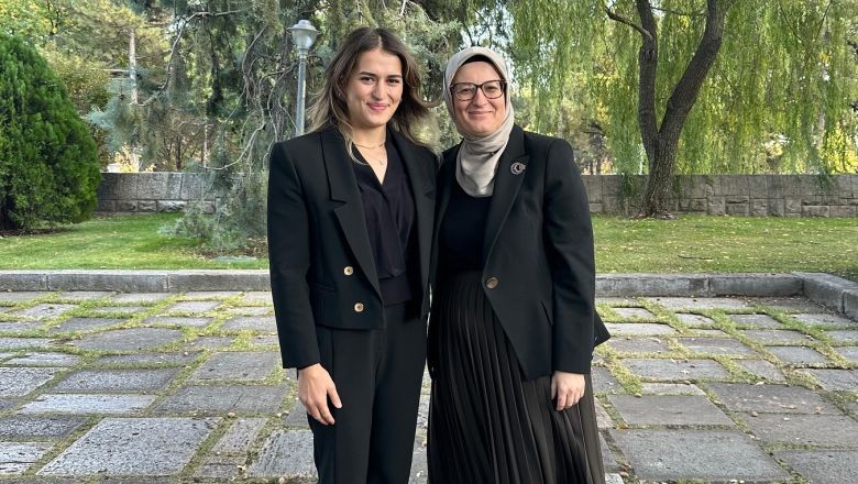 Vekil Uygur Balıkesirli Milli Boksörü TBMM'de Karşıladı