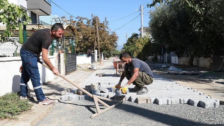 Burhaniye Fen İşleri Ekiplerinden İlçe Genelinde Yoğun Çalışma Burhaniye Fen İşleri Ekiplerinden İlçe Genelinde Yoğun Çalışma