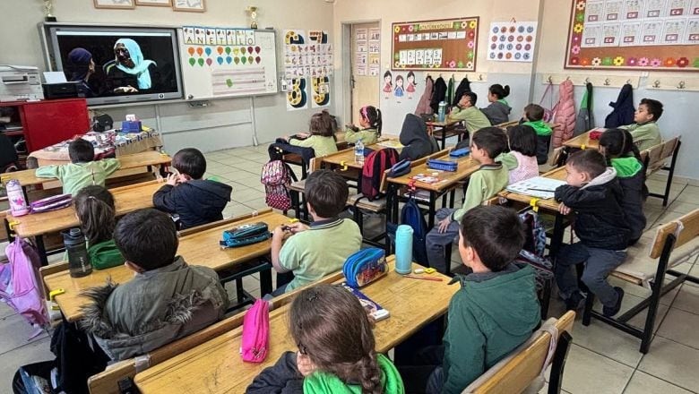 Cumhuriyet Haftası Balıkesir’in Okullarında Başladı!