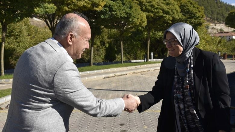 Dursunbey'in Ametist Kafesine Kadın Dokunuşu