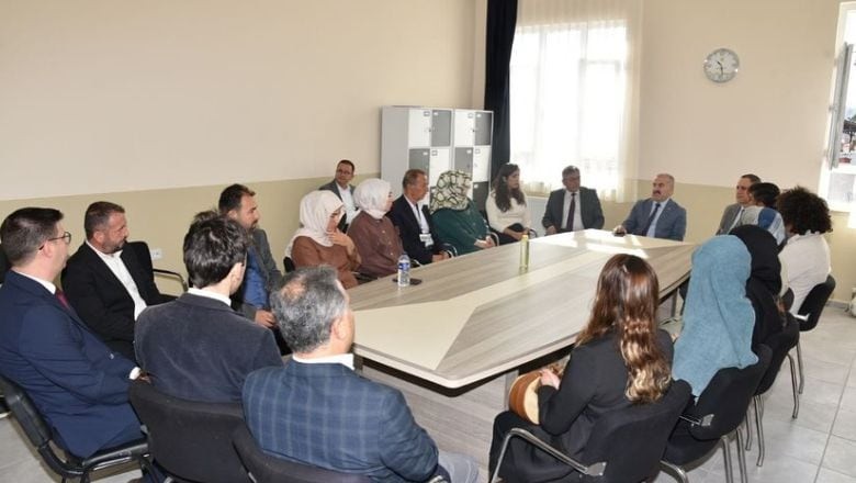İl Milli Eğitim Müdürü Demir Dursunbey'de