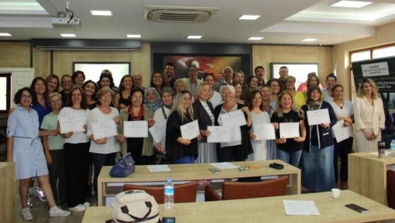 Edremit'te Kadın Zeytin Üreticilerine Eğitim
