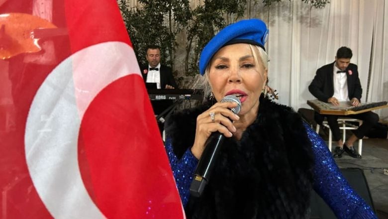 Edremit'te Coşkulu Cumhuriyet Balosu